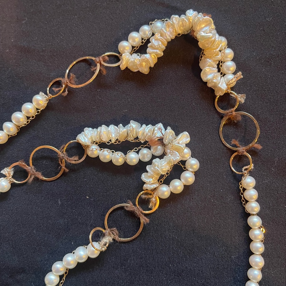 Melissa Joy Manning Pearl and gold necklace - Picture 4 of 16